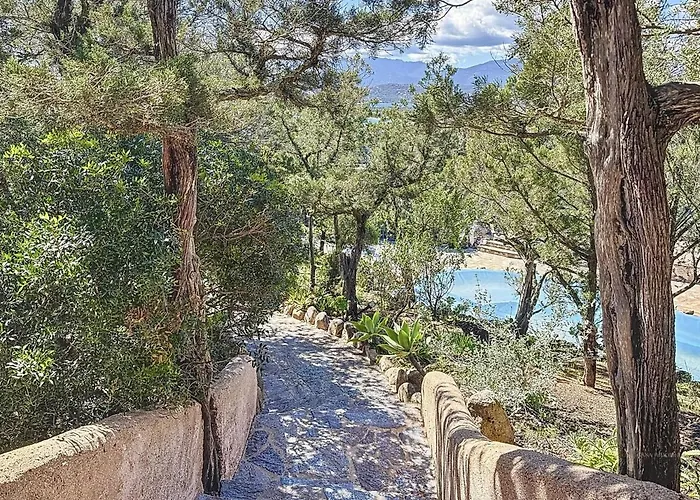 Casa Blue Cala Rossa With Pool Lecci